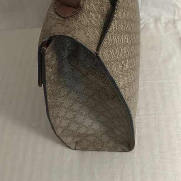 Celine Handbag- Guaranteed Authentic!! - Picture 11 of 17